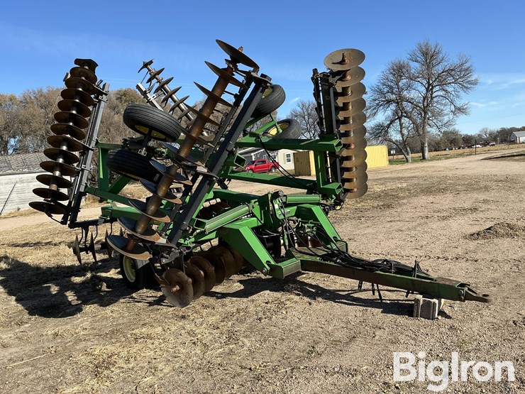 john-deere-630-image-3