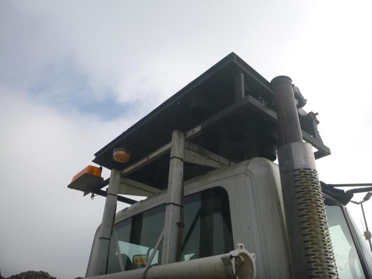 international-durastar-4400-image-11