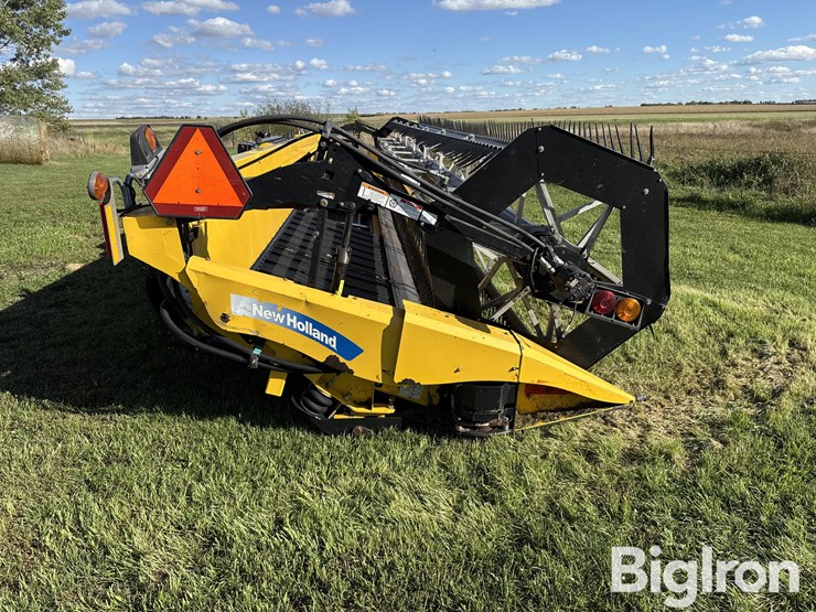 new-holland-88c-image-4