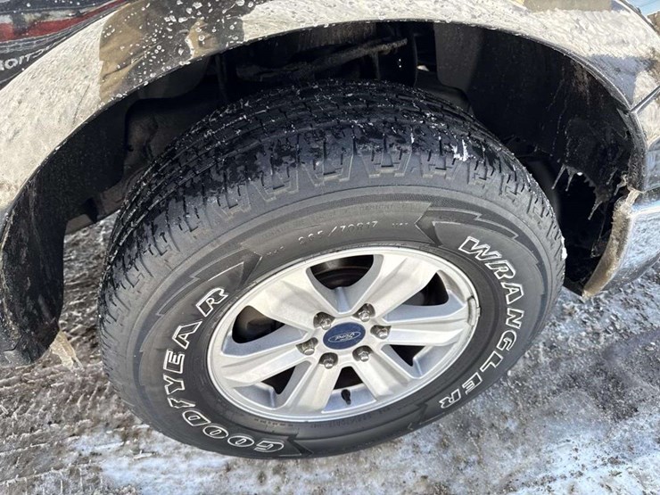 2010-ford-f150-xlt-image-23