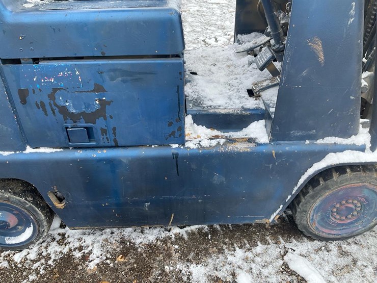 #1354-•-caterpillar-t80b-forklift-image-38