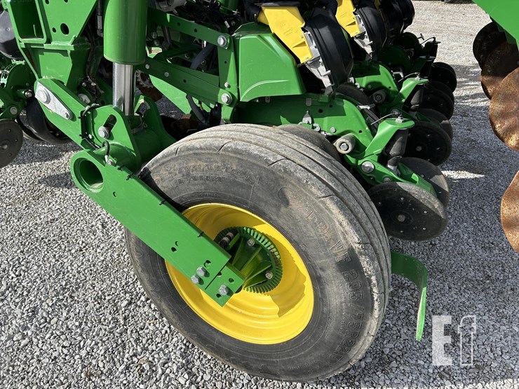 john-deere-1795-image-17