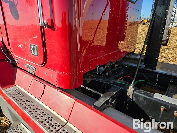 freightliner-fld120-image-18