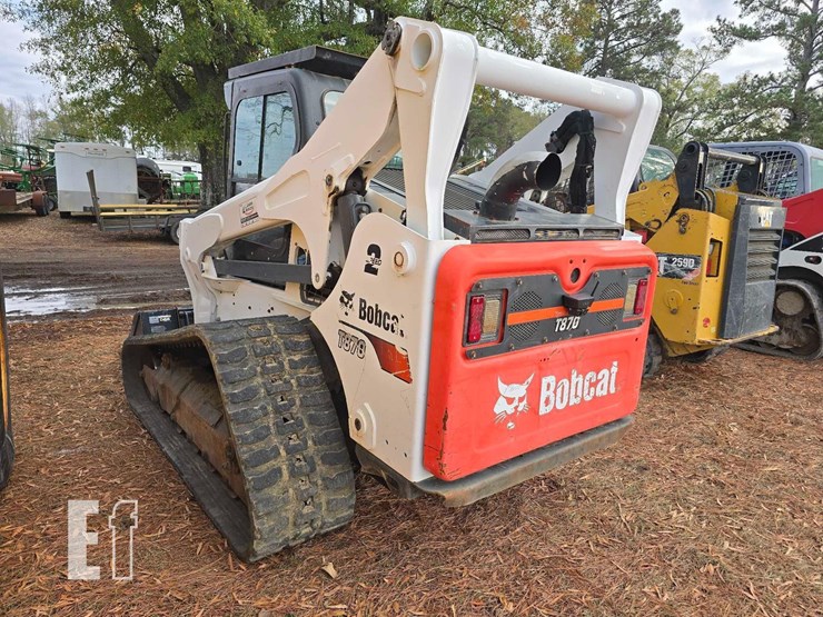 bobcat-t870-image-4