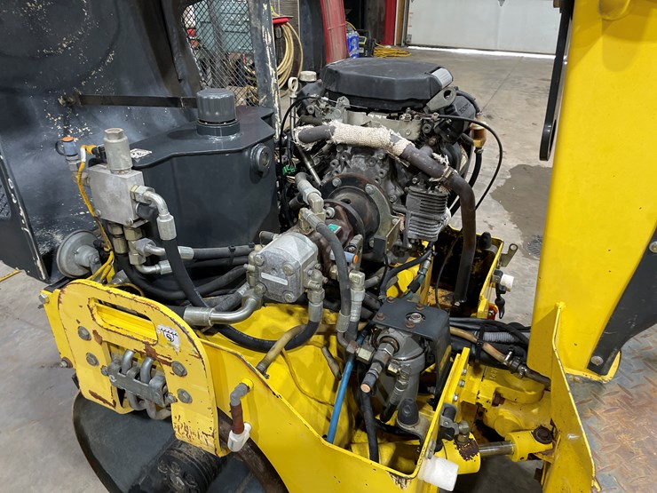 2014-bomag-bw900-50-image-15