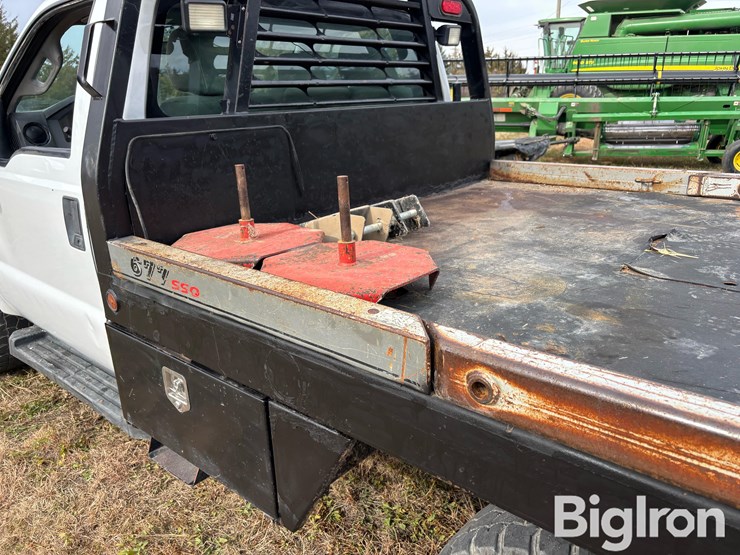 2011-ford-f350-image-17