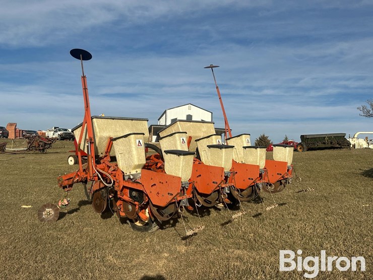 allis-chalmers-330-image-7
