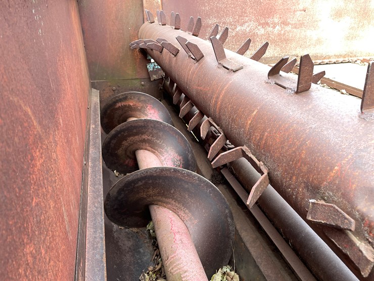 #200-•-forage-king-14"-chopper-box-(boyceville,-wi)-image-17