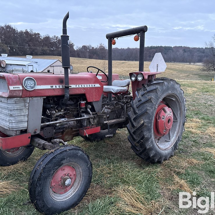 MASSEY-FERGUSON 165