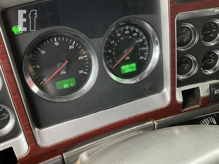 kenworth-w900l-image-7