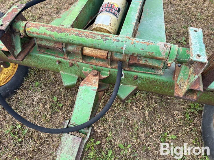 john-deere-1065-image-14