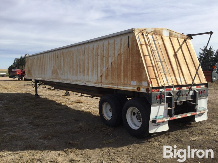 2000-neville-trailer-image-7