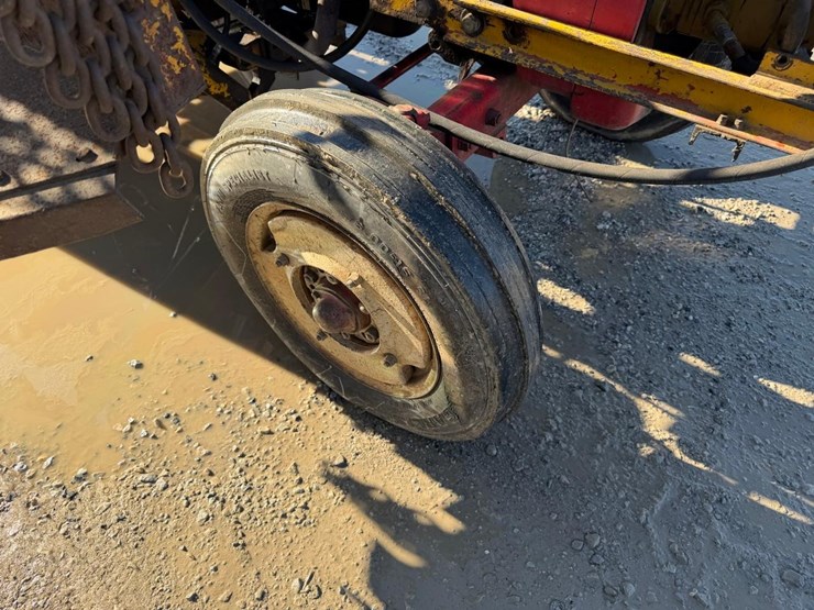 international-b414-image-21