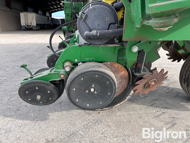 john-deere-1790-ccs-image-16