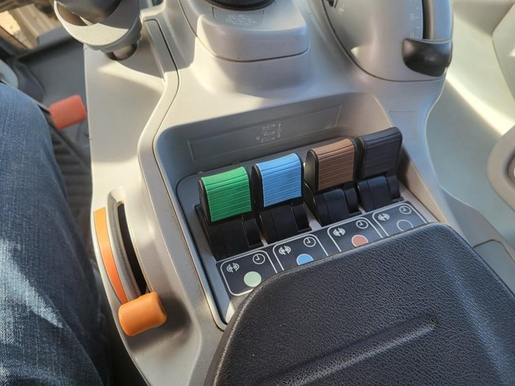 new-holland-t7.260-image-65