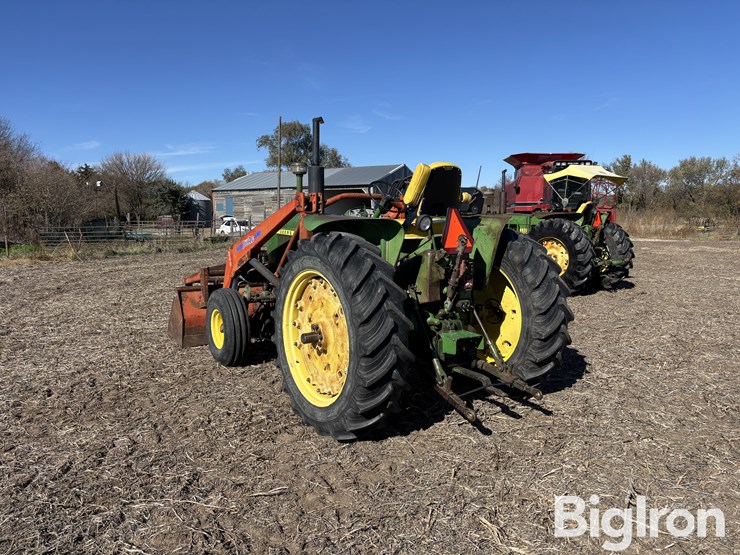 john-deere-3020-image-7