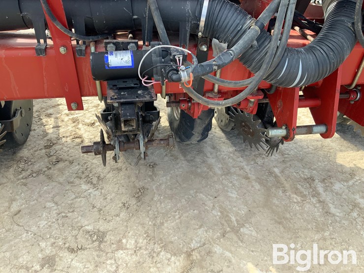 case-ih-1200-image-15