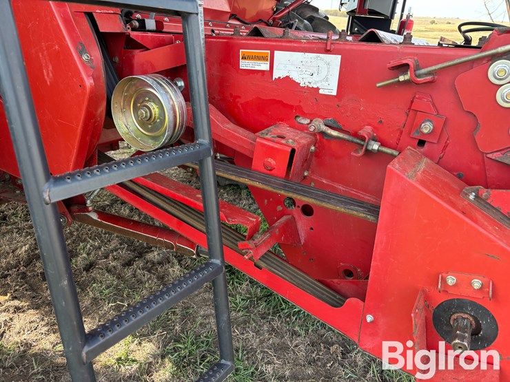case-ih-2588-image-10