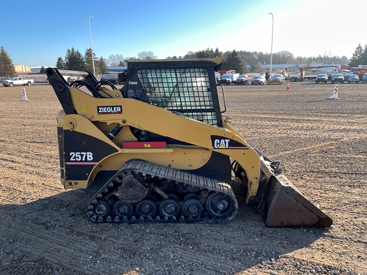 caterpillar-257b-image-5