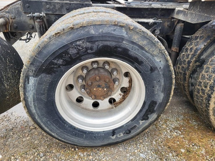 kenworth-t600-image-33