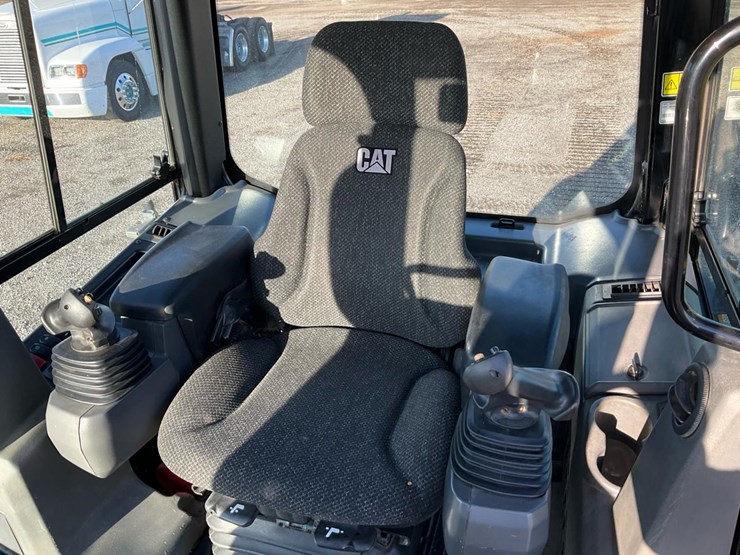 caterpillar-d3k2-lgp-image-68