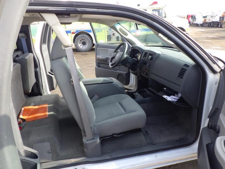 2007-dodge-dakota-image-6