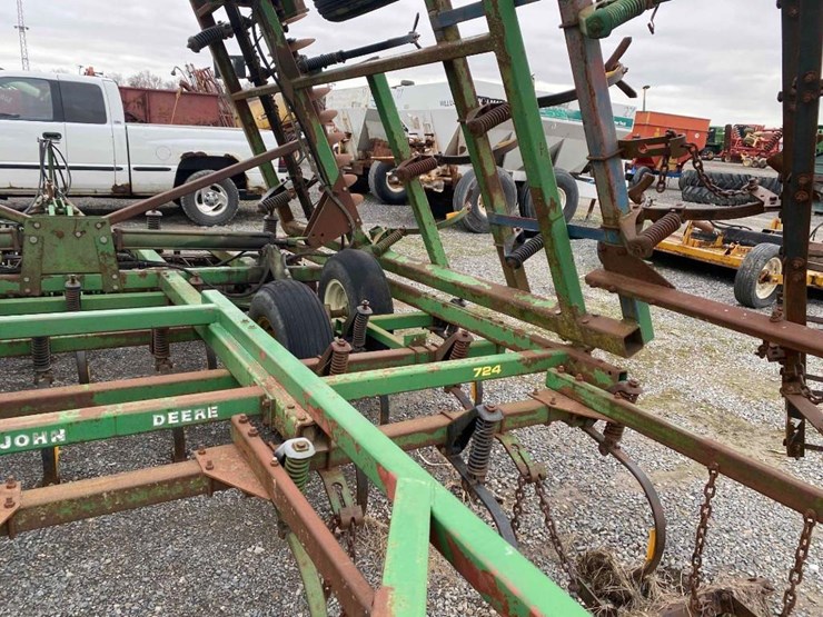 john-deere-724-image-45