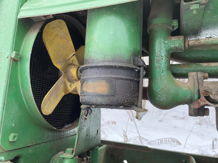 john-deere-b-image-12