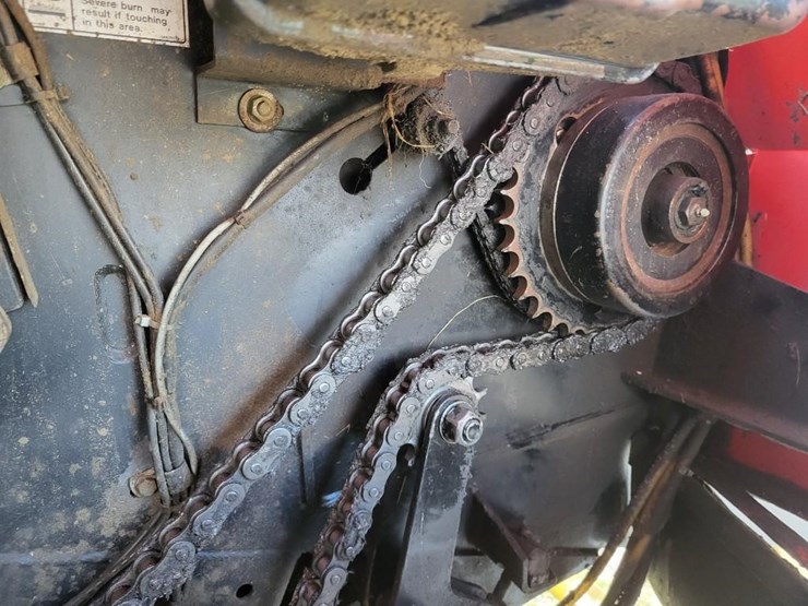 new-holland-590-image-19