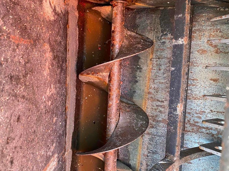 case-ih-1350-image-21