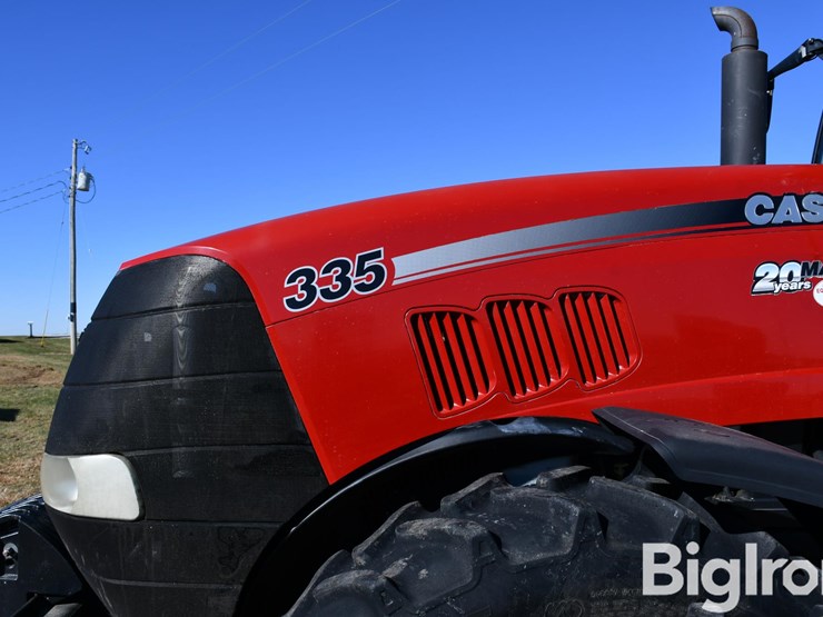 case-ih-magnum-335-image-15