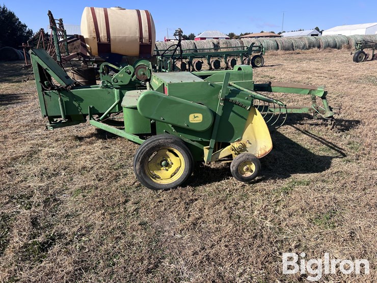 john-deere-24t-image-4