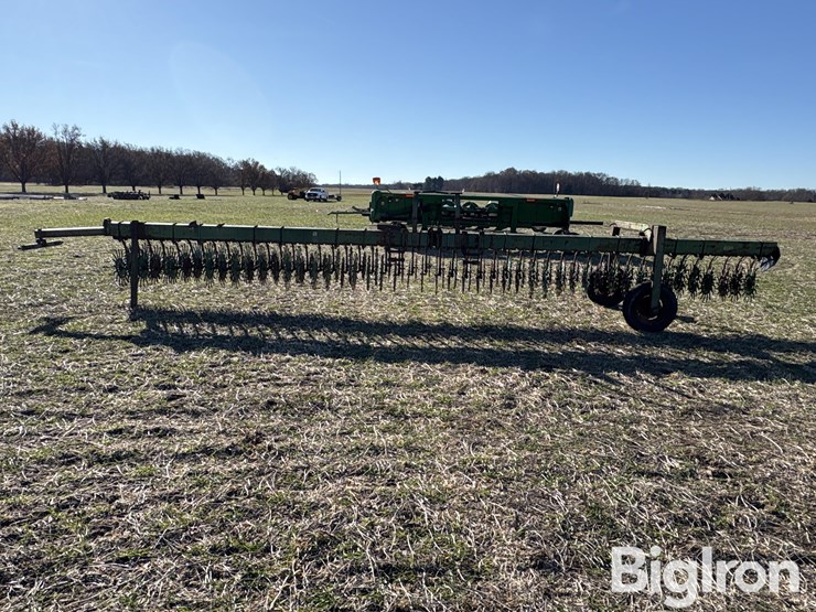 john-deere-400-image-8