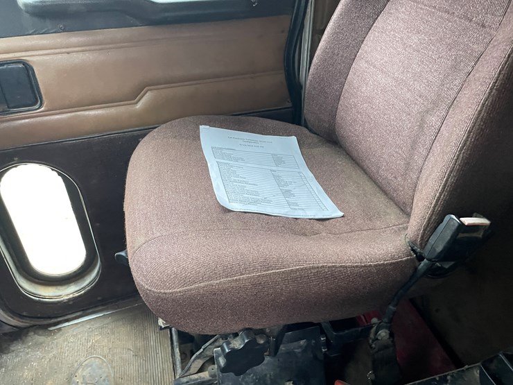 peterbilt-357-image-64