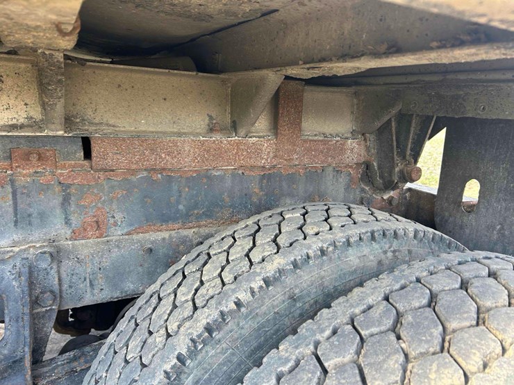 western-star-4964f-image-51