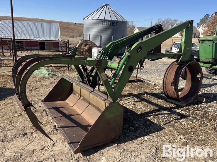 john-deere-158-image-1