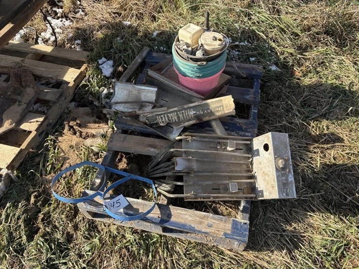 pails,-pail-holder,-tank-heater-etc-image-1