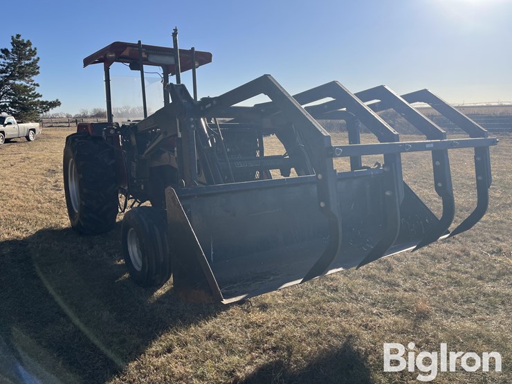 case-ih-685-image-3