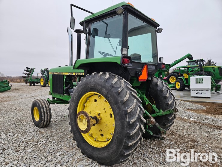 john-deere-4440-image-7