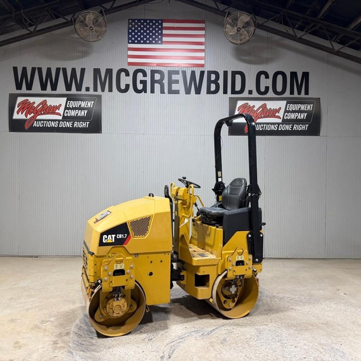 2019 CATERPILLAR CB1.7