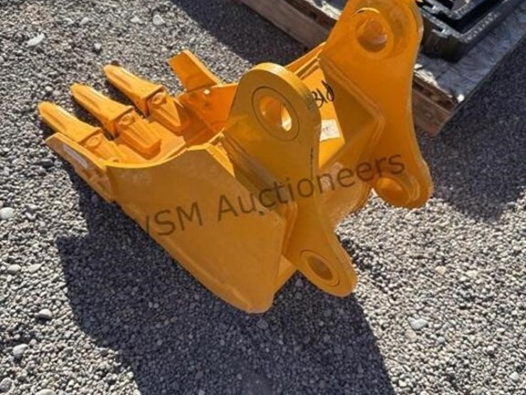 caterpillar-305-image-4