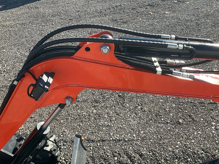 #1610-•-ats-rt12r-mini-excavator-image-12
