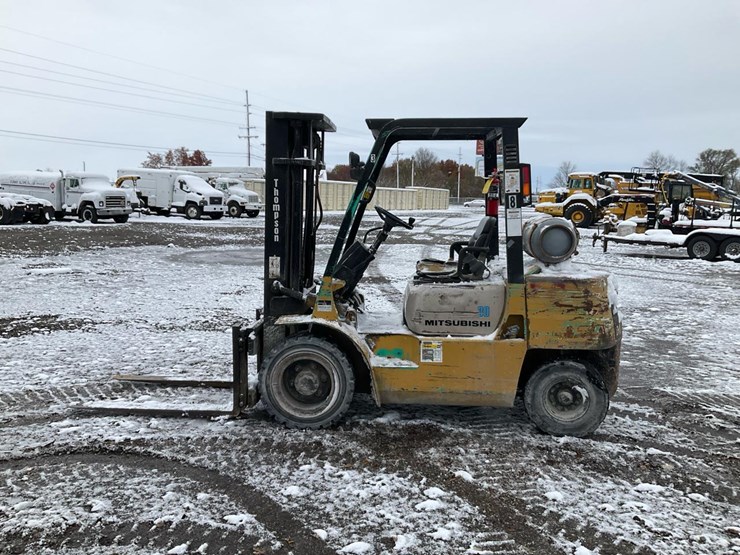 mitsubishi-fg30-image-2