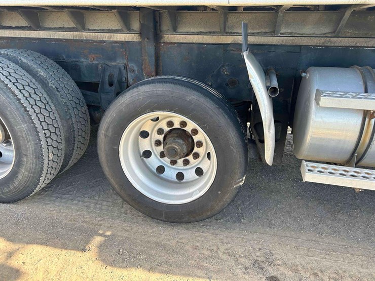 western-star-4964f-image-33