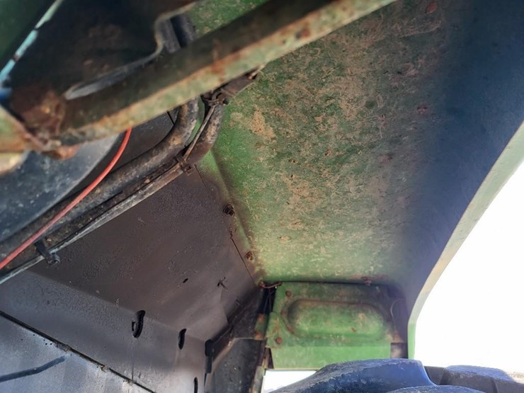 john-deere-4450-image-31