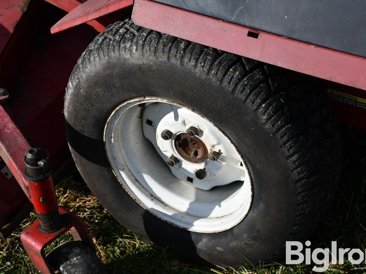 toro-groundsmaster-325d-image-12