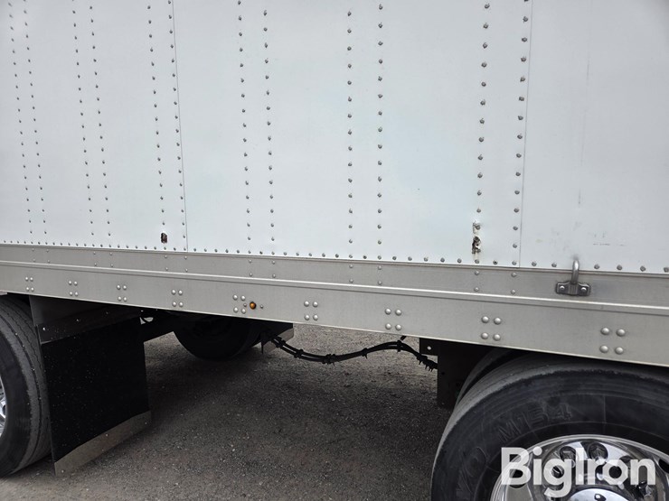 2017-utility-van-image-12