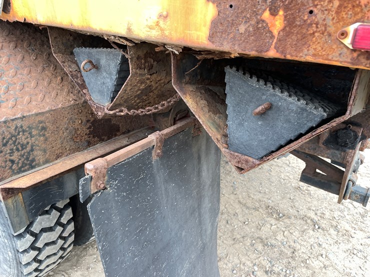 gmc-topkick-image-25