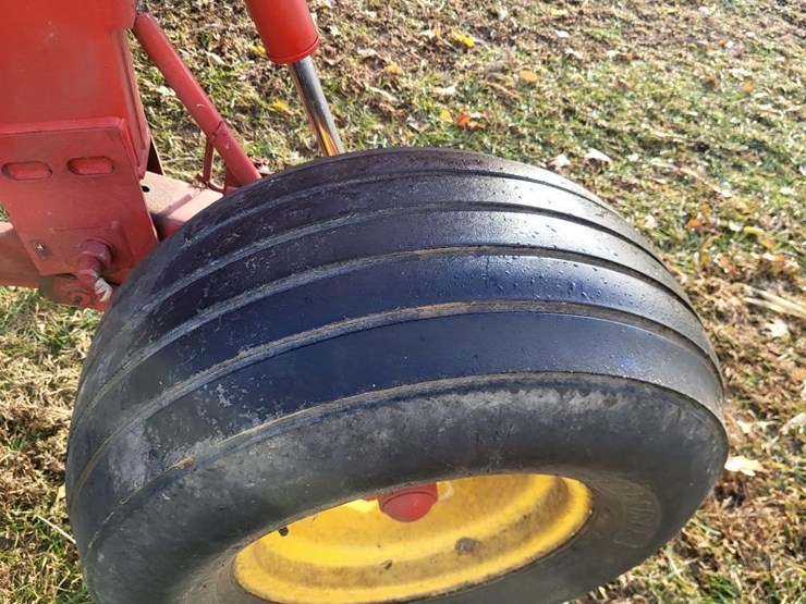 new-holland-1431-image-27