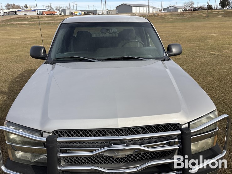 chevrolet-silverado-1500-image-12